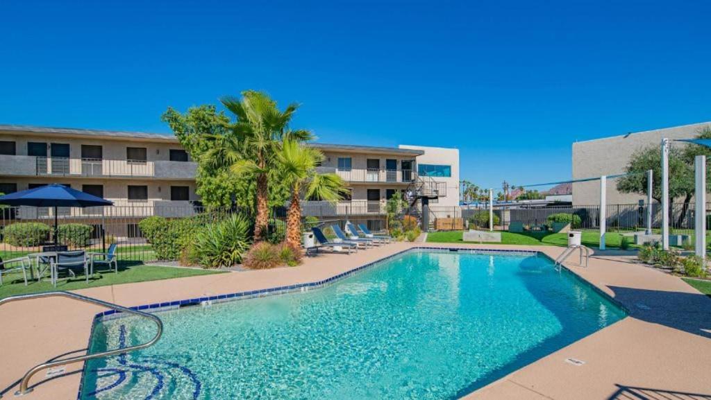 Gorgeous Cozysuites In Camelback With Pool Parking Phoenix Exterior photo